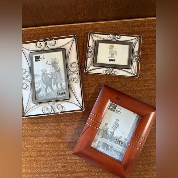 Set of 3 frames - Picture 2 of 8